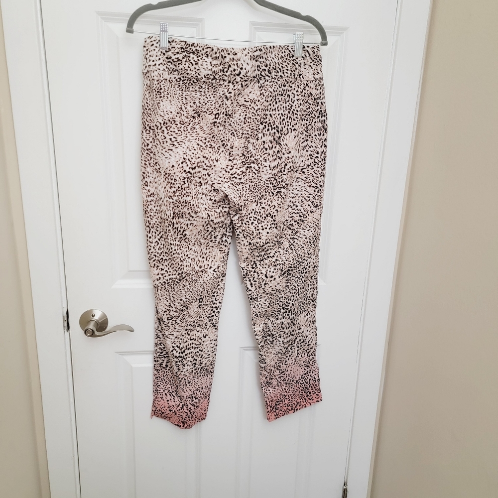 Zac And Rachel leopard/animal print pull-on pants in pink - Picture 5 of 9